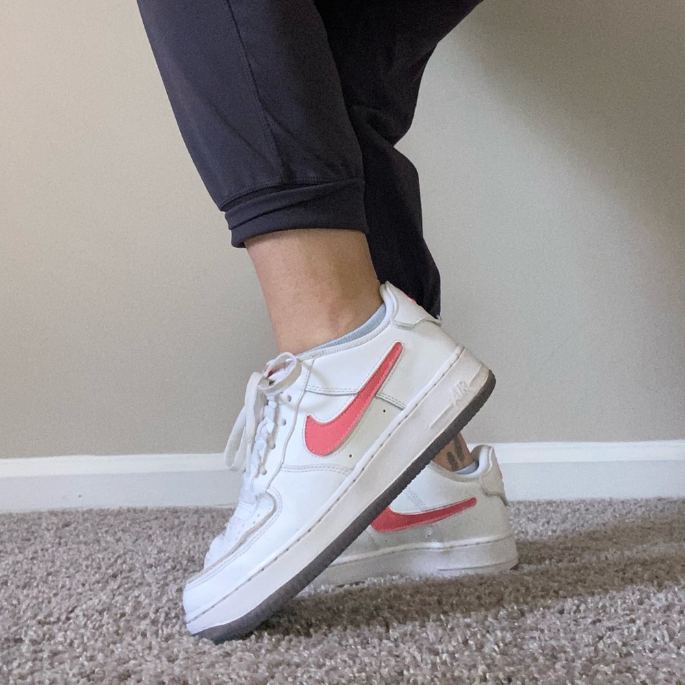 NIKE Air Force 1/1 GS White Purple Pulse